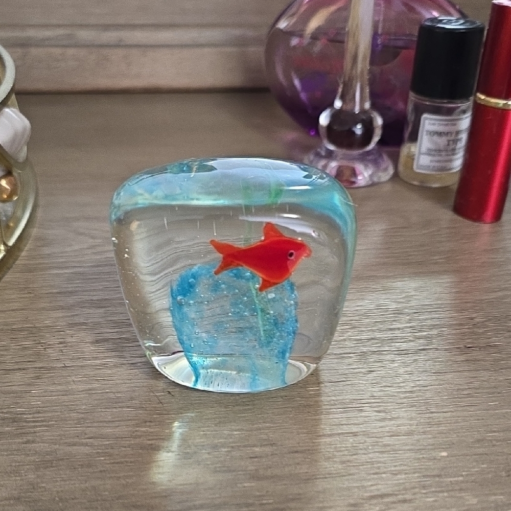 Glass Fish Aquarium Paperweight - Red and Blue